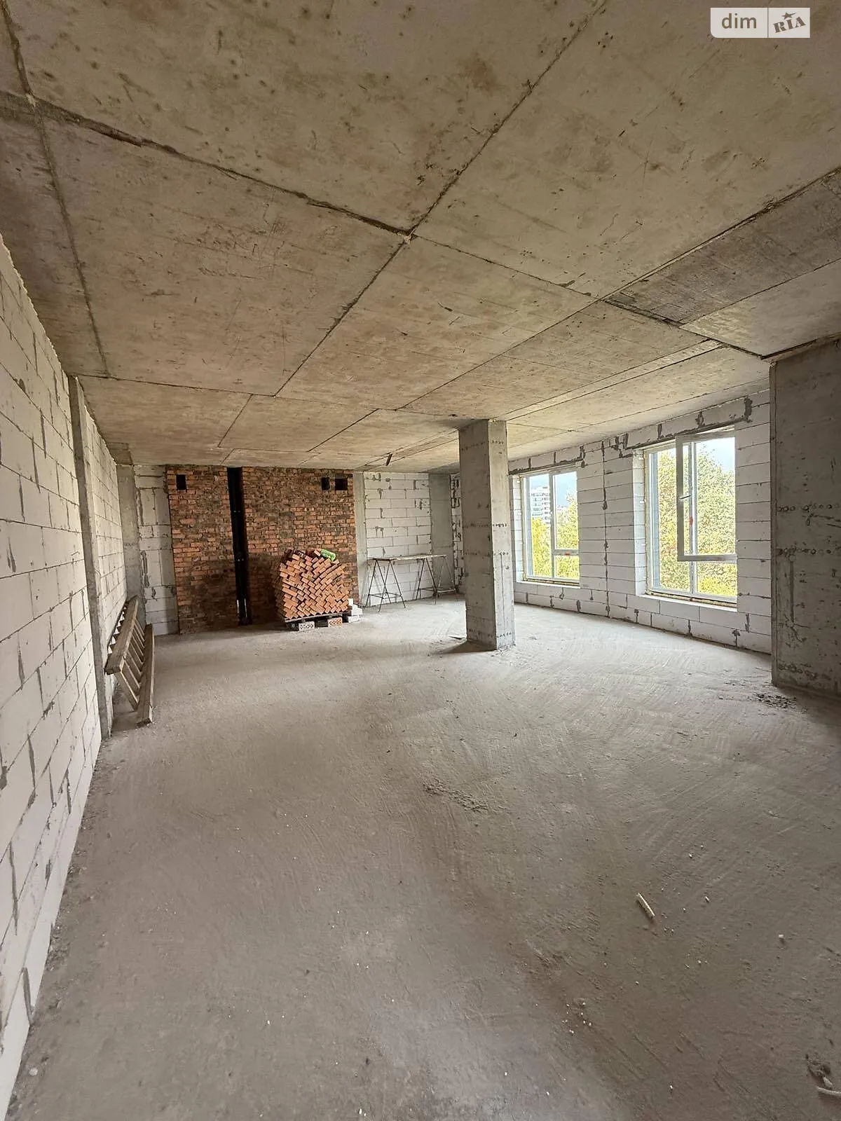 Продається 1-кімнатна квартира 50 кв. м у Хмельницькому, пров. Степана Бандери - фото 1