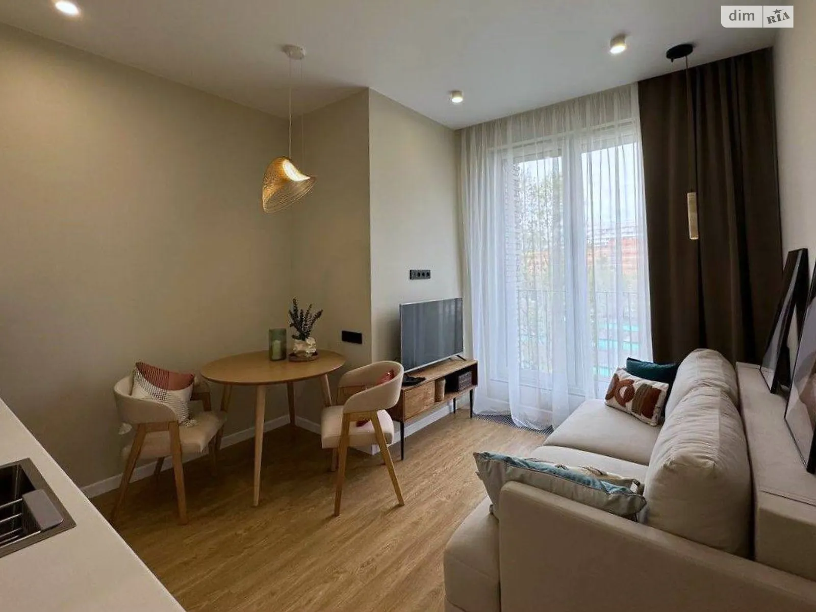 Здається в оренду 2-кімнатна квартира 60 кв. м у Одесі, вул. Пастера - фото 1