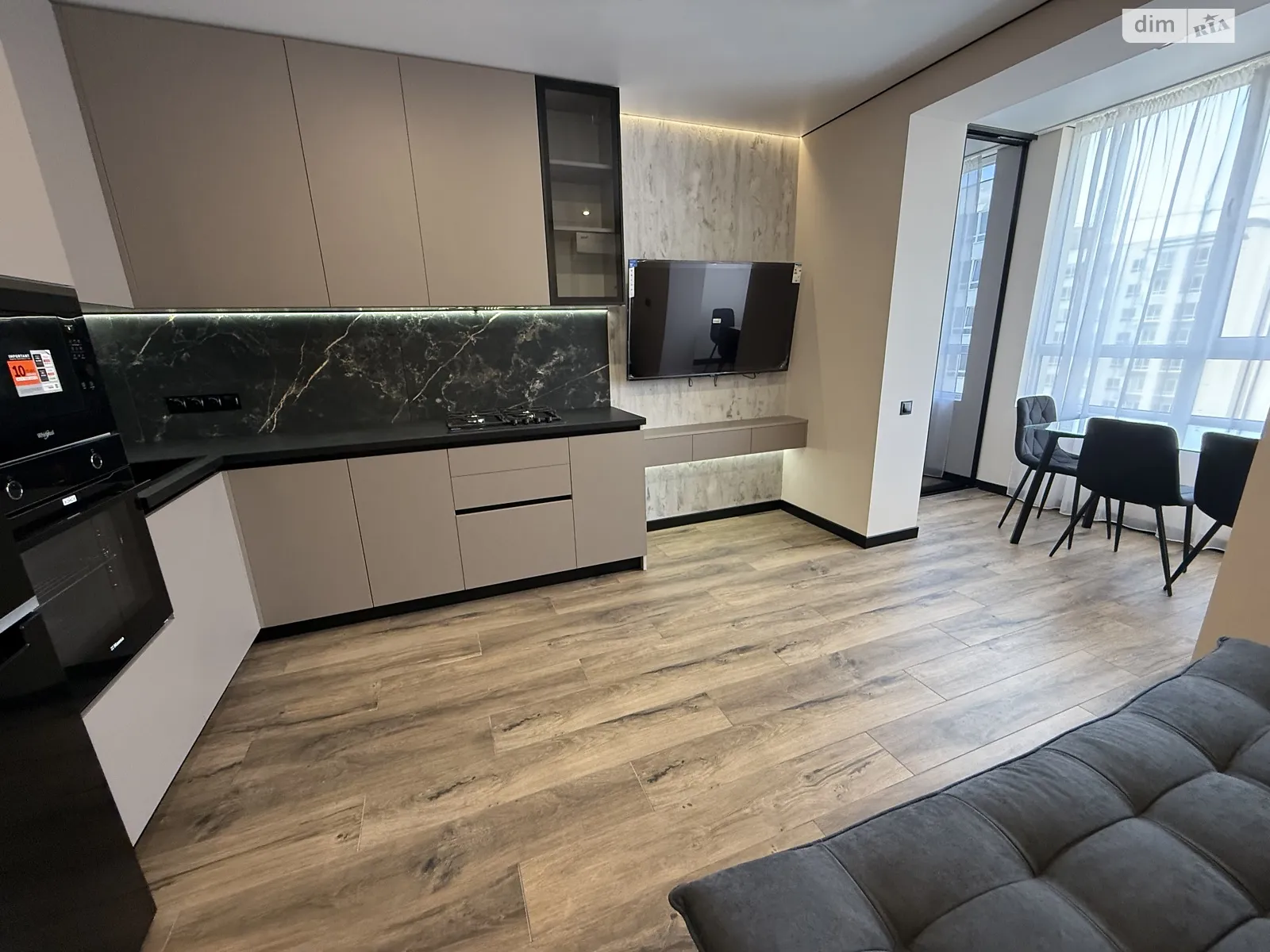 Продается 3-комнатная квартира 69 кв. м в Слобожанском, ул. Содружества - фото 1