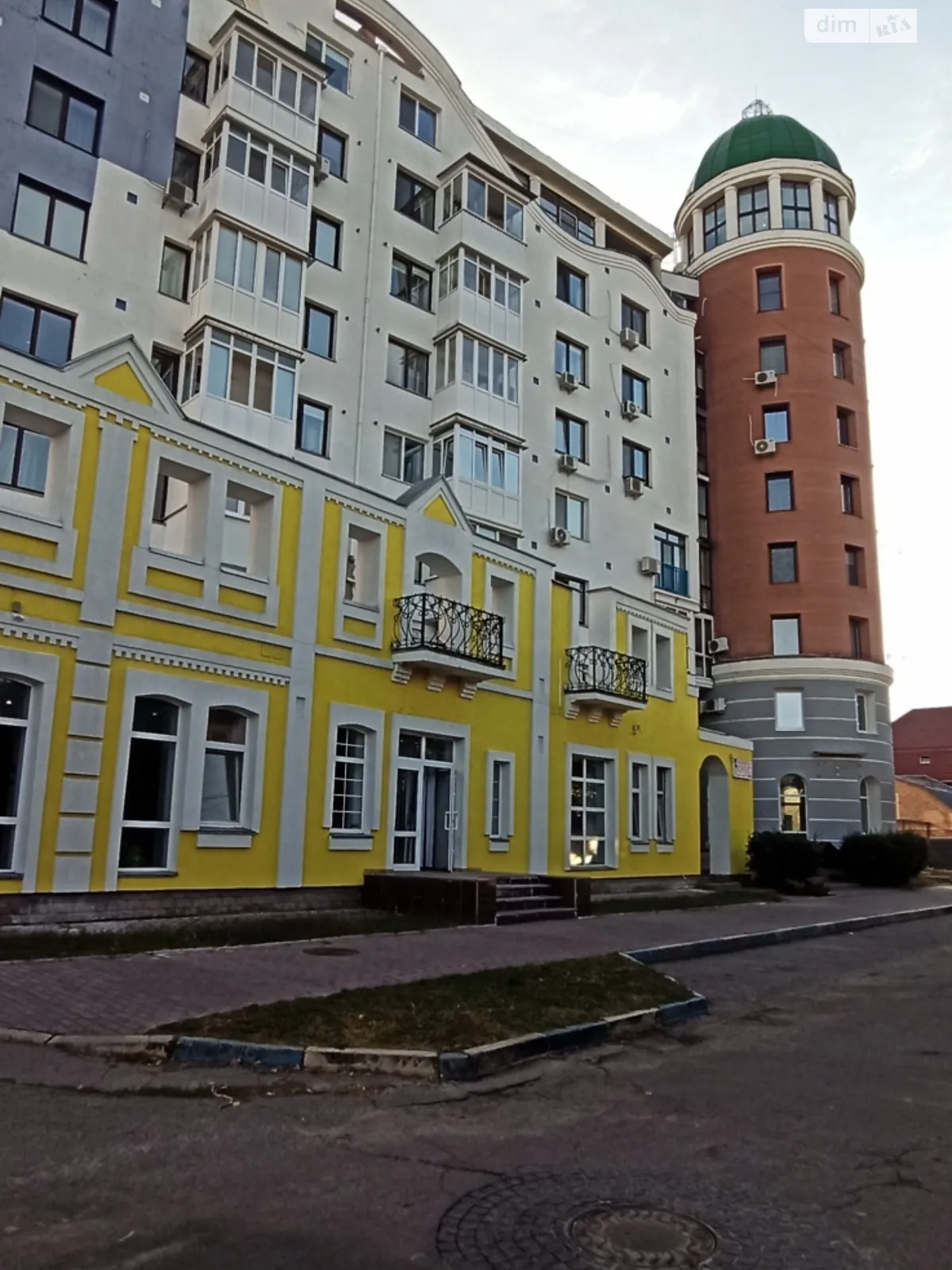 Продается помещения свободного назначения 405 кв. м в 8-этажном здании, цена: 370000 $ - фото 1