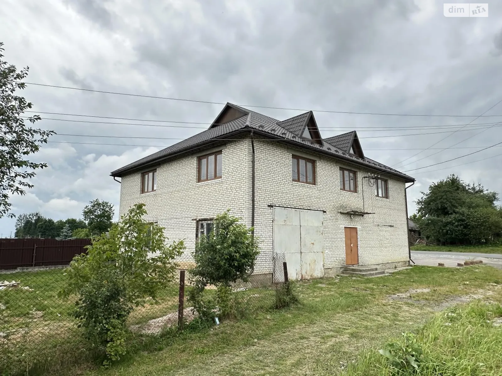 Продается дом на 2 этажа 333.1 кв. м с балконом, цена: 65000 $ - фото 1