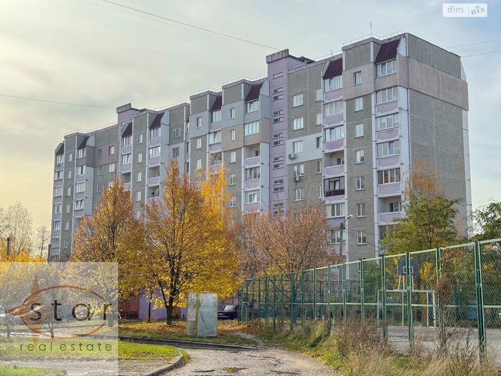 Продается 3-комнатная квартира 75.6 кв. м в Чернигове, ул. Независимости, 80 - фото 1