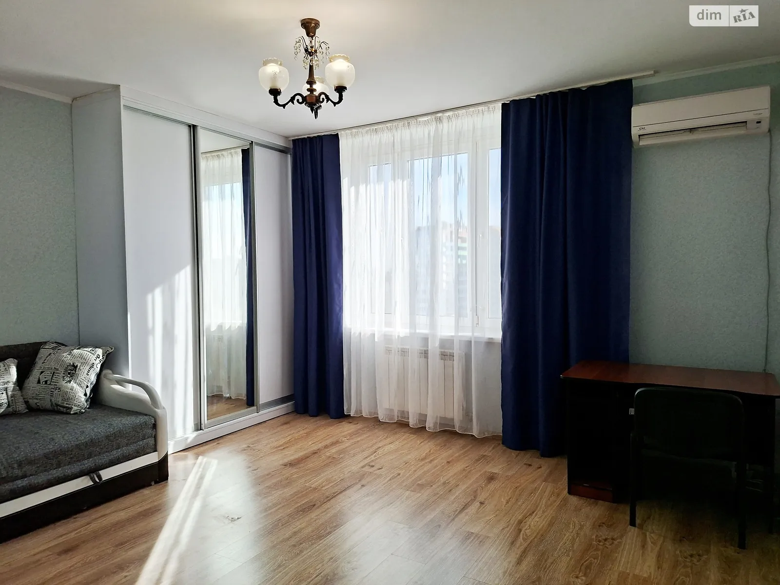 Здається в оренду 1-кімнатна квартира 48 кв. м у Києві, вул. Здолбунівська, 9Б - фото 1