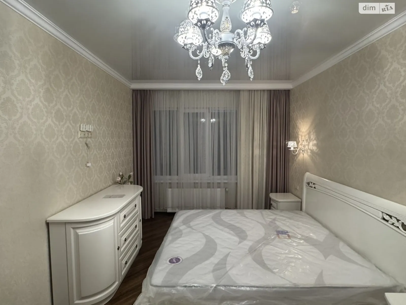 Продается 2-комнатная квартира 90 кв. м в Виннице, ул. Келецкая, 51А - фото 1