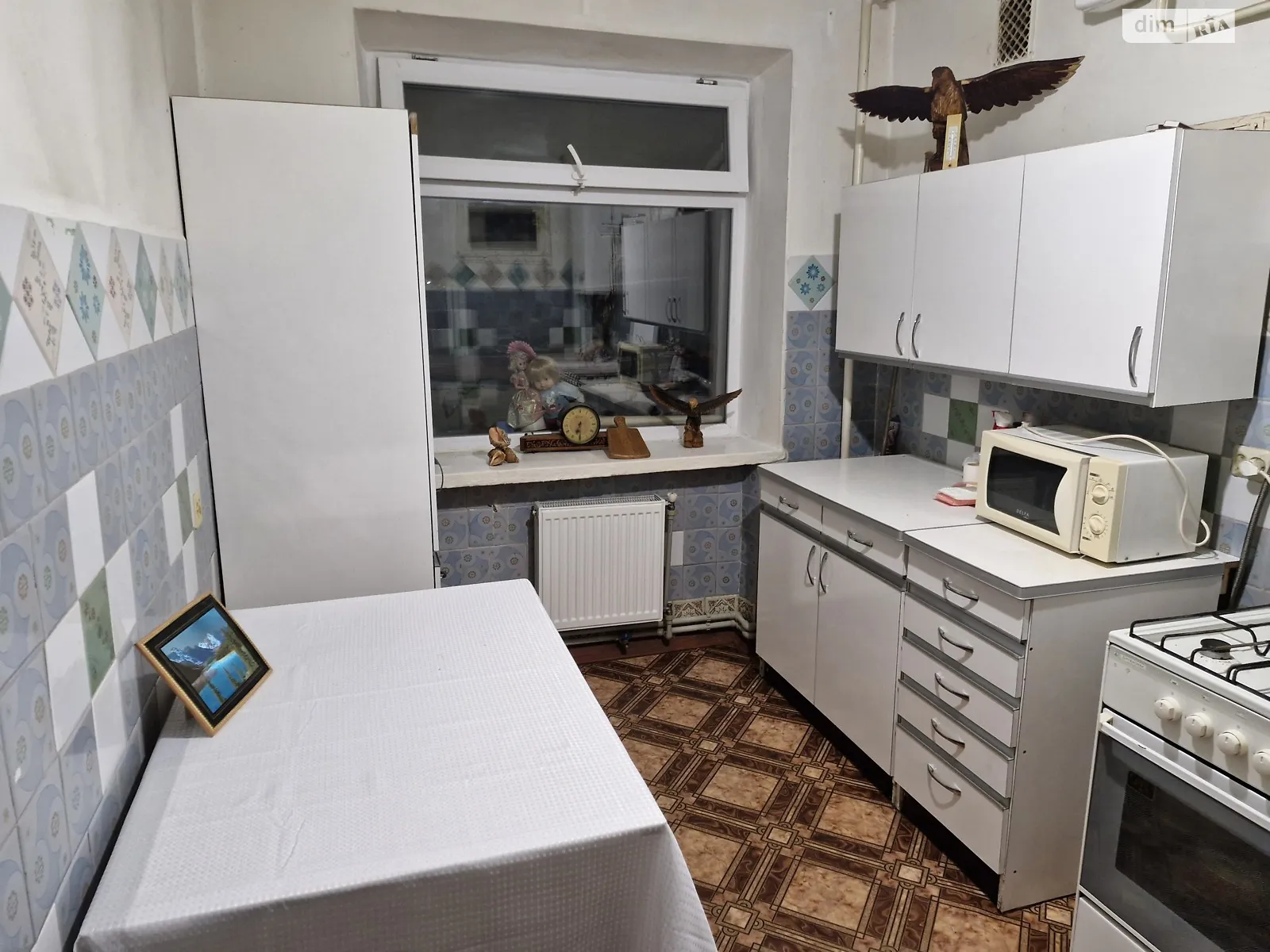 Продается 3-комнатная квартира 69.9 кв. м в Звягеле, ул. Аки Комбарова (Декабристов), 17 - фото 1