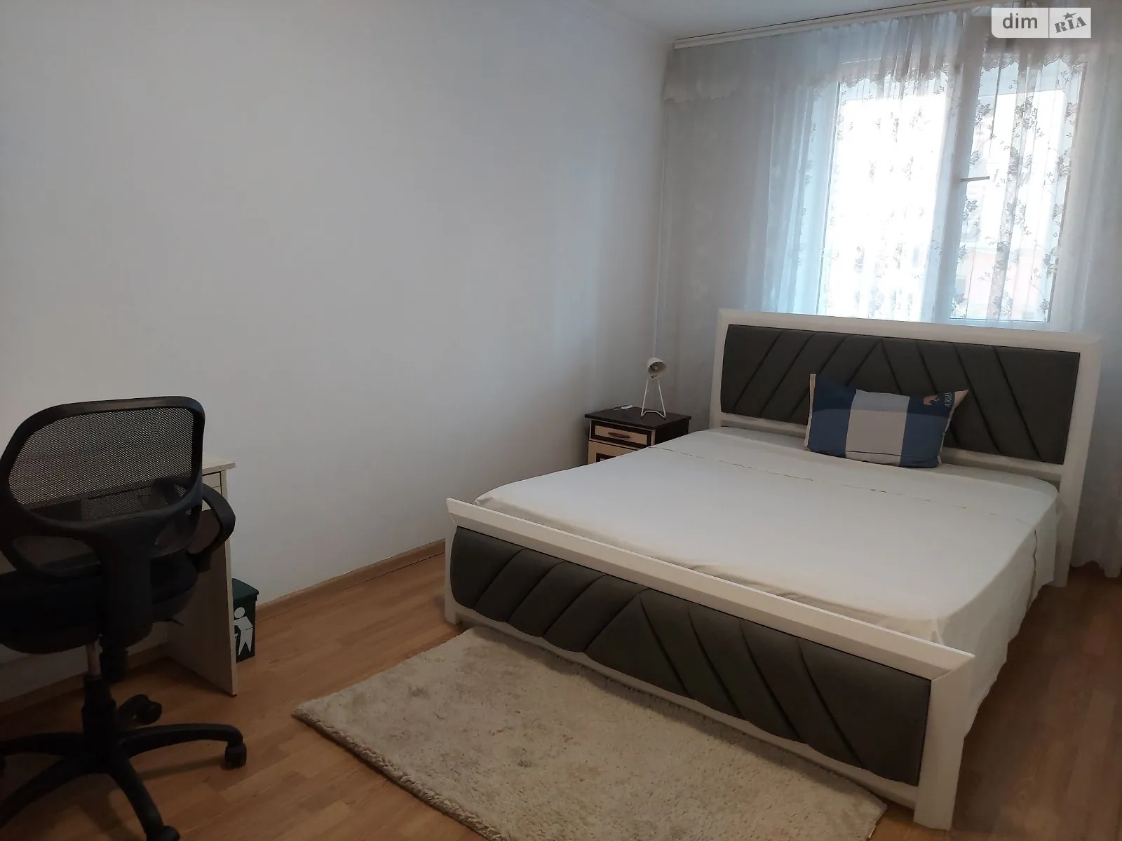 1-кімнатна квартира 40 кв. м у Тернополі, вул. Хмельницького Богдана, 9А - фото 1