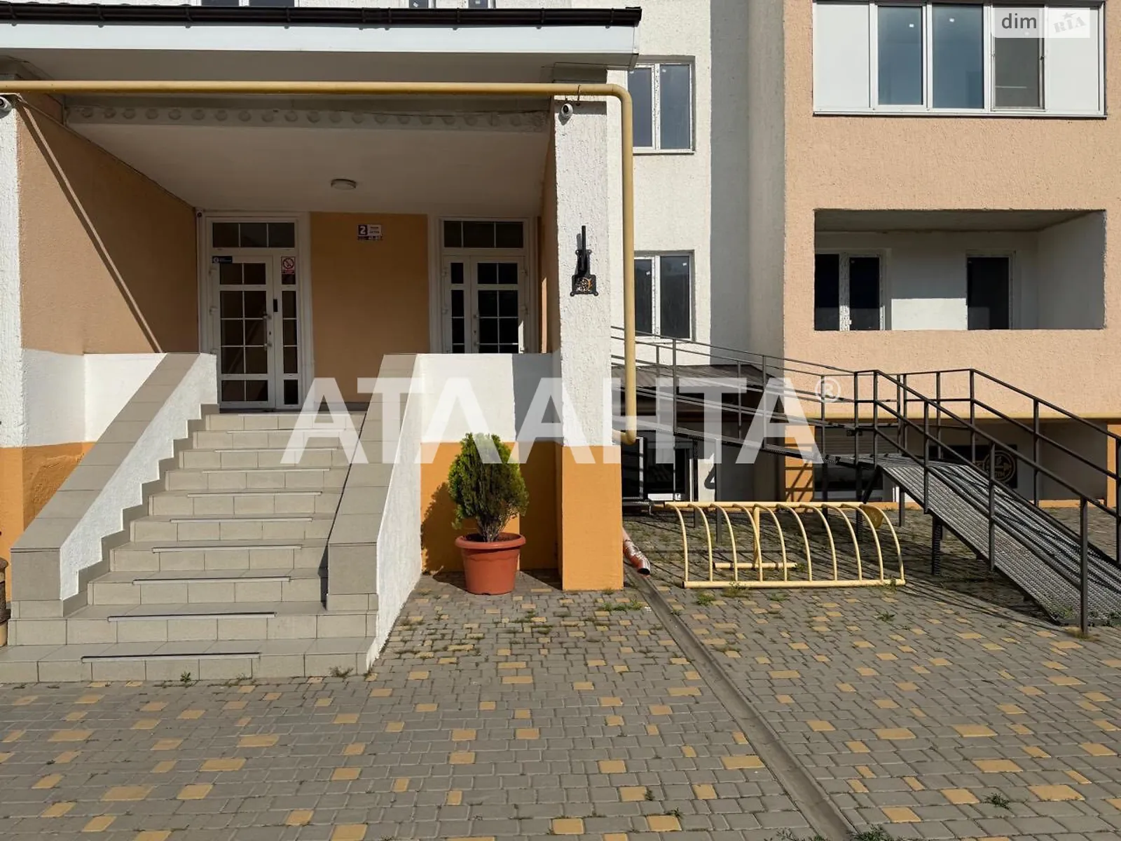 Продается 2-комнатная квартира 68.6 кв. м в, цена: 32500 $ - фото 1