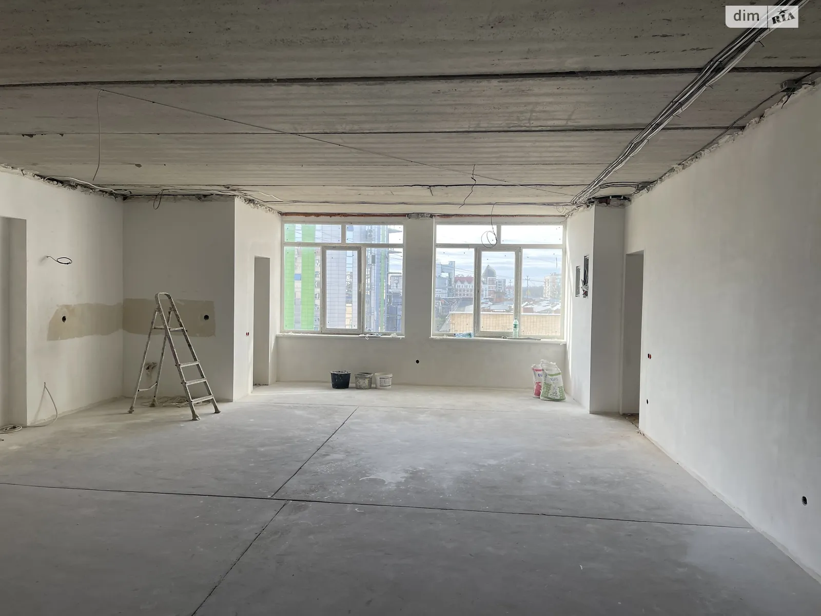 Продается 2-комнатная квартира 82.5 кв. м в Хмельницком, ул. Подольская, 58 - фото 1