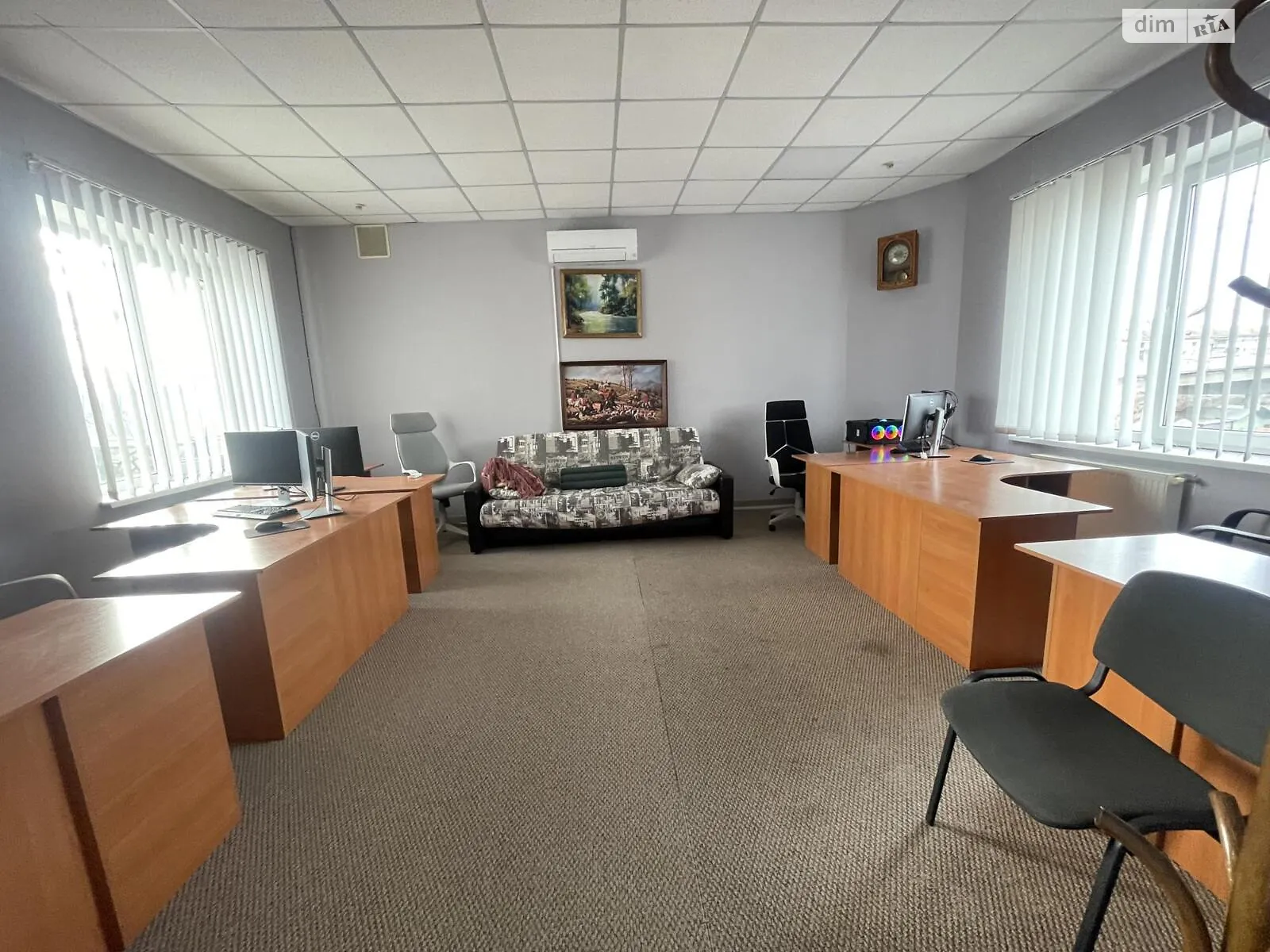 Сдается в аренду офис 153 кв. м в бизнес-центре, цена: 30600 грн - фото 1