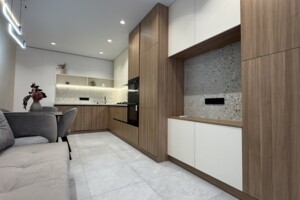 Продаж квартири, Івано-Франківськ, Височана Семена вулиця, буд. 18