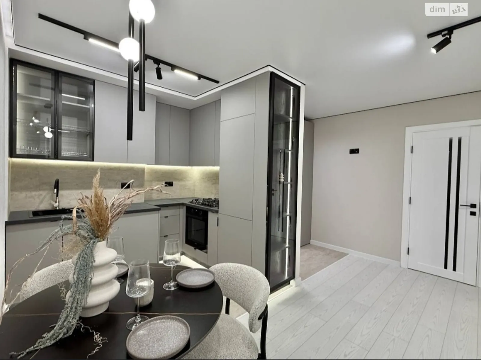 2-кімнатна квартира 58 кв. м у Тернополі, цена: 74900 $ - фото 1