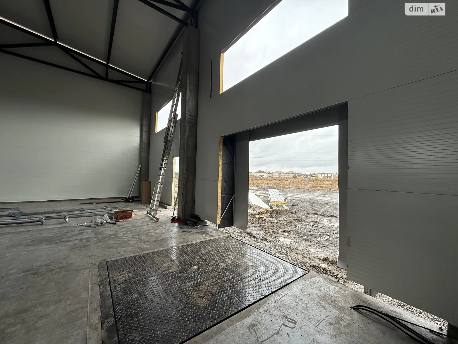 Продается помещения свободного назначения 1300 кв. м в 1-этажном здании, цена: 770000 $ - фото 1