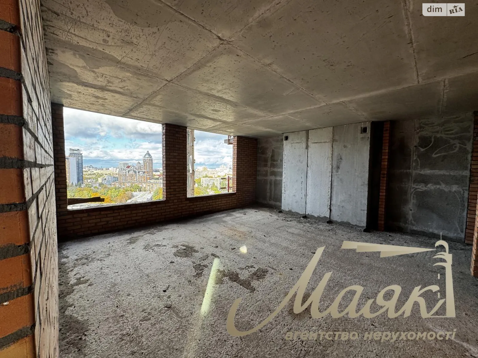 Продается 1-комнатная квартира 70.98 кв. м в Киеве, цена: 170420 $ - фото 1