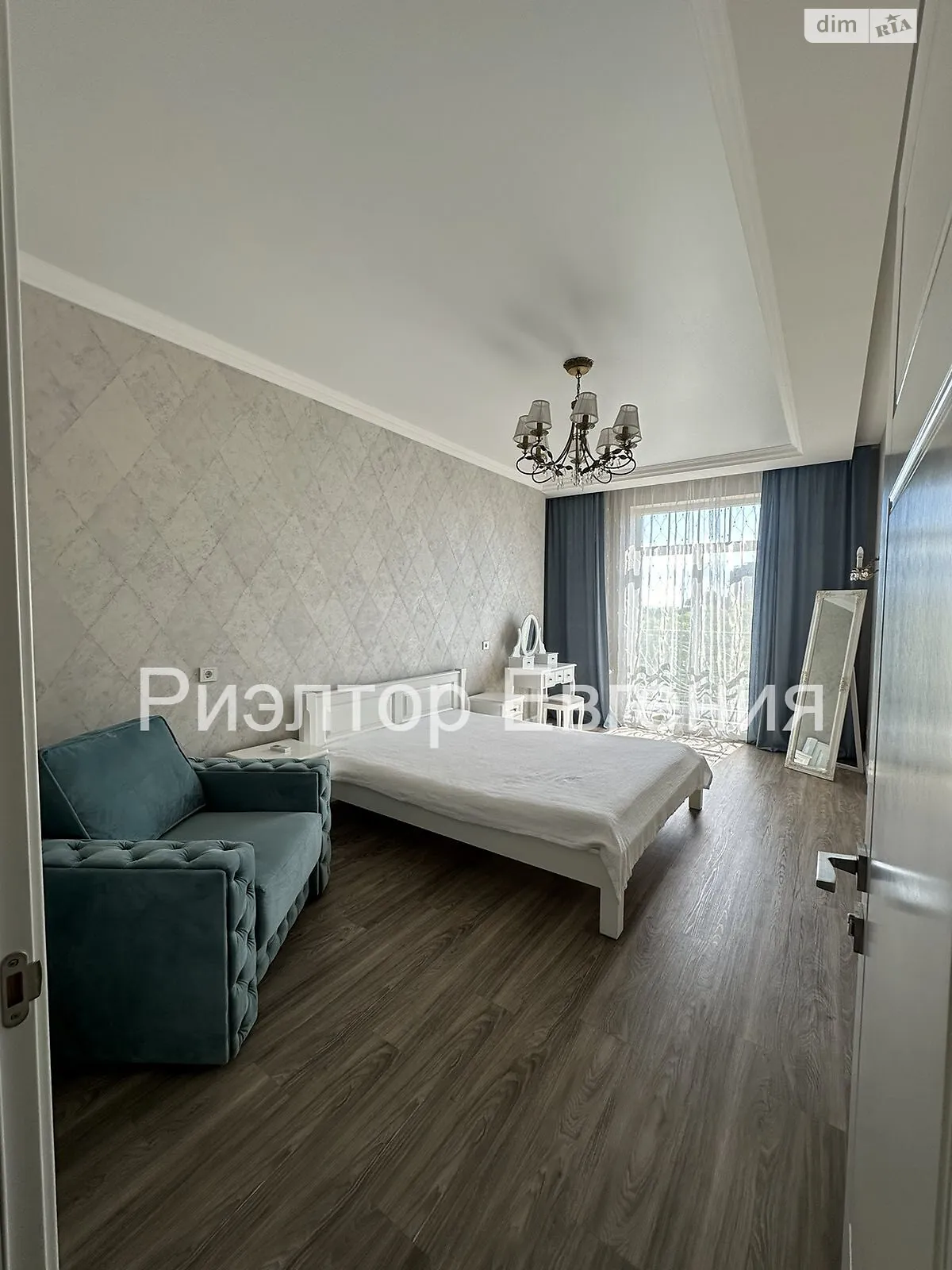 Сдается в аренду 1-комнатная квартира 50 кв. м в Одессе, ул. Леонтовича, 16 - фото 1