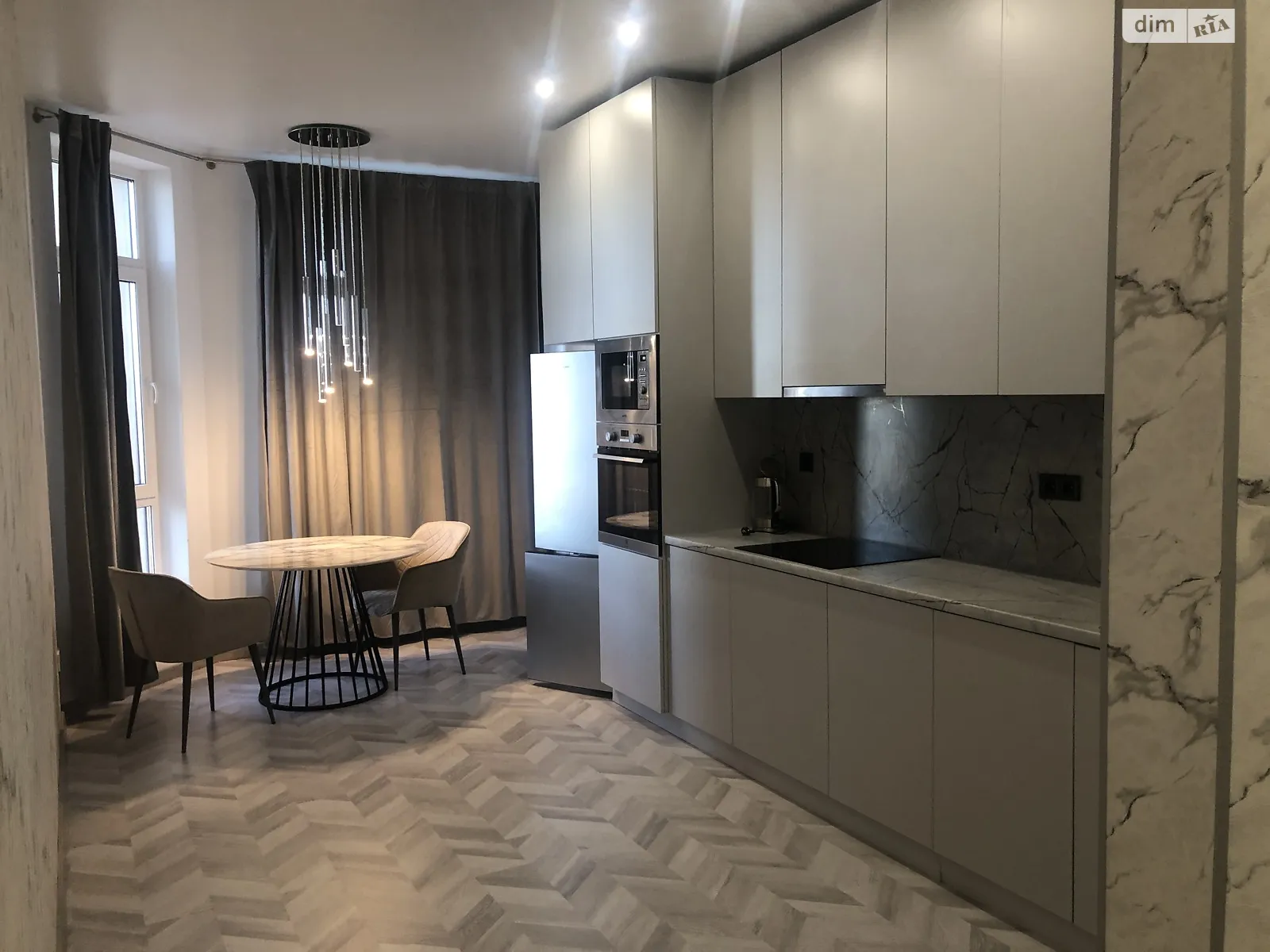 Сдается в аренду 1-комнатная квартира 45 кв. м в Одессе, пер. Курортный, 1Б - фото 1