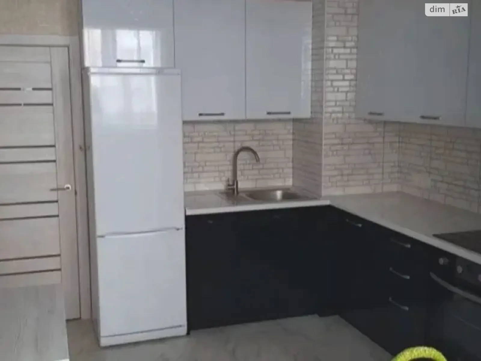 Сдается в аренду 1-комнатная квартира 32 кв. м в Одессе, мас. Радужный - фото 1