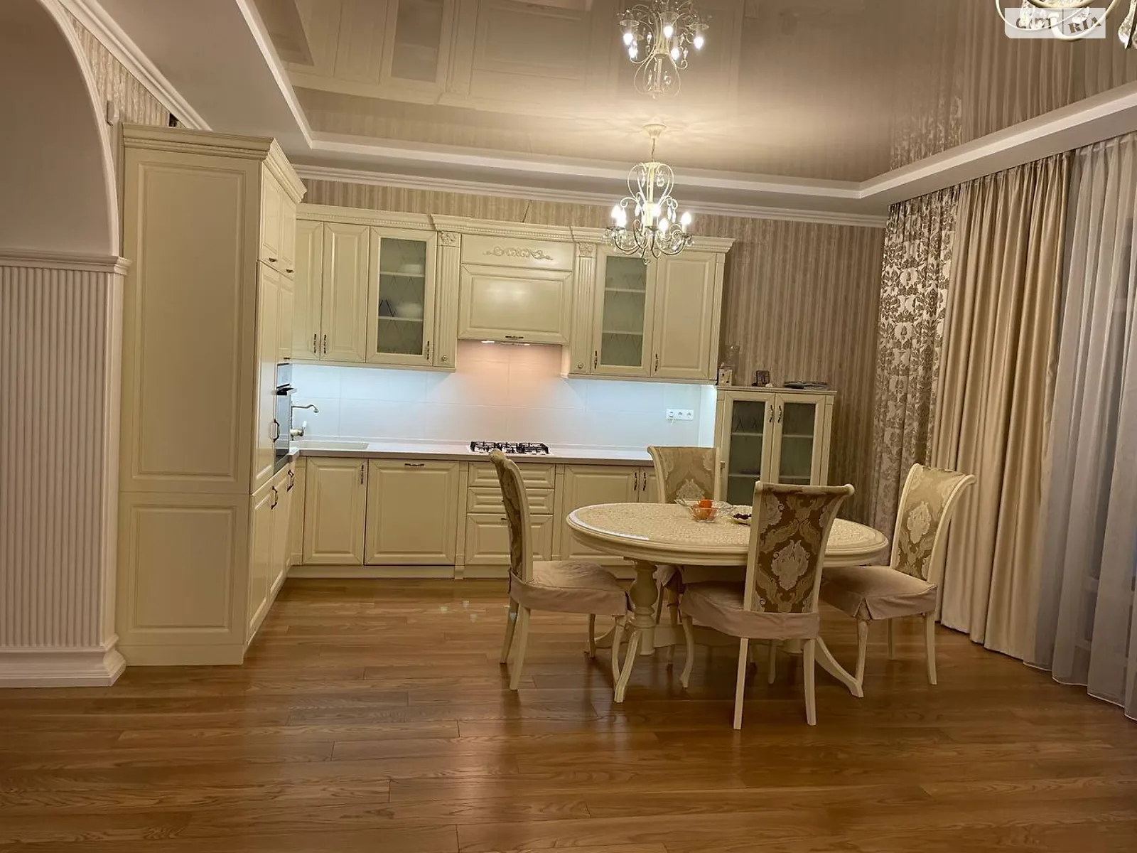 Сдается в аренду дом на 2 этажа 167 кв. м с садом, цена: 1500 $ - фото 1