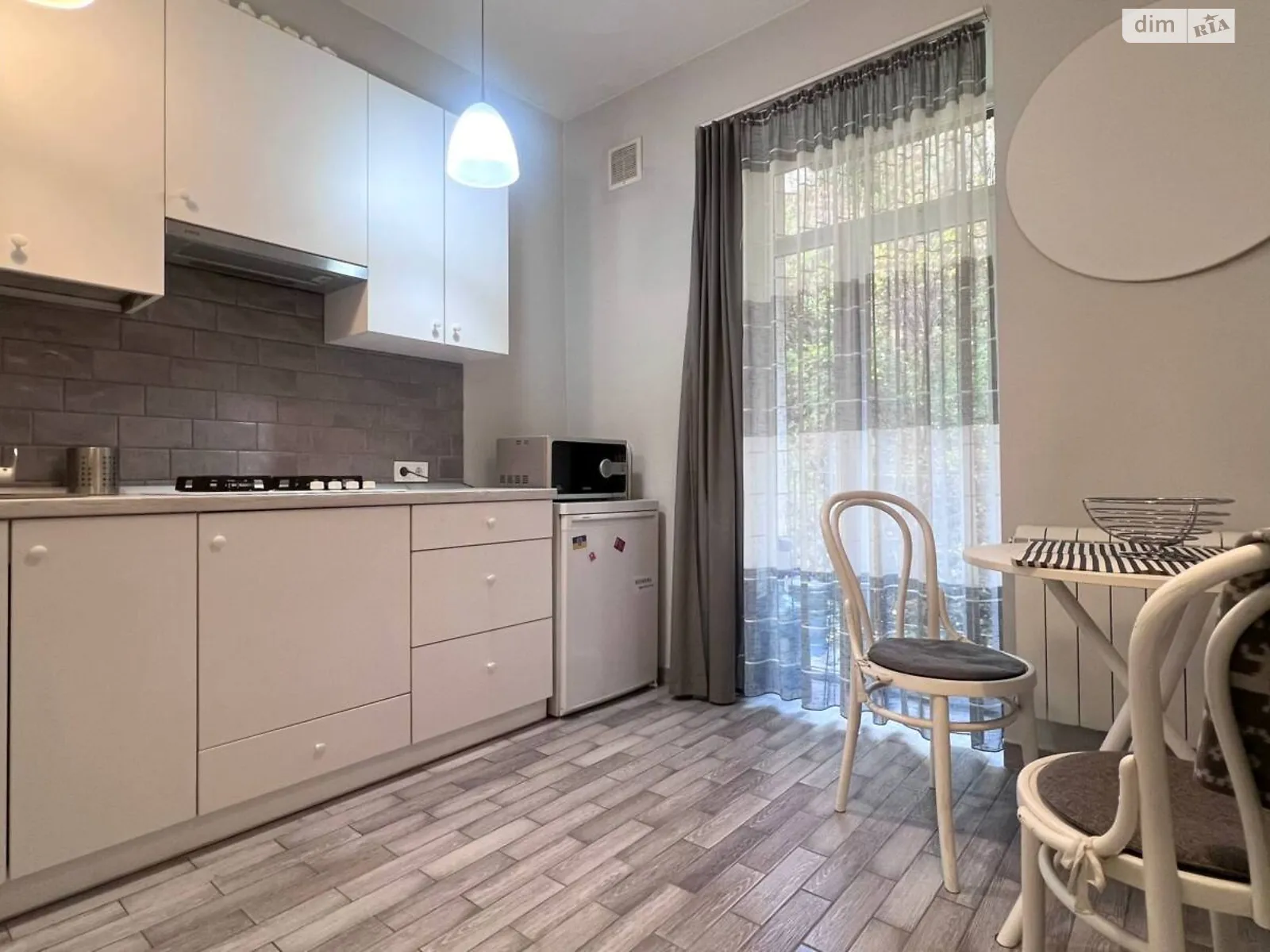 Сдается в аренду 1-комнатная квартира 34.6 кв. м в Львове, ул. Снопковская - фото 1