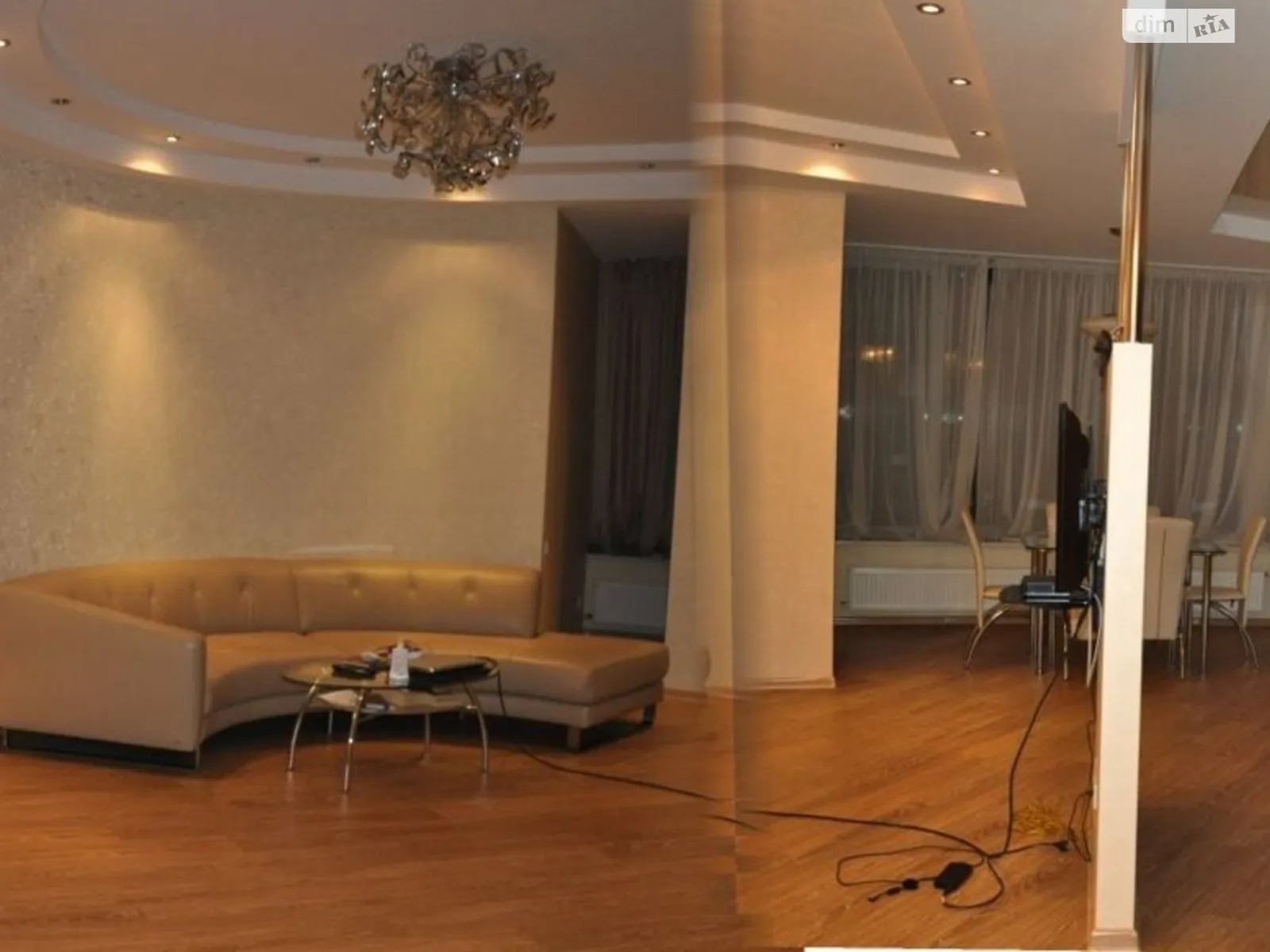 Продается 3-комнатная квартира 101 кв. м в Днепре, ул. Королевы Елизаветы II(Глинки) - фото 1