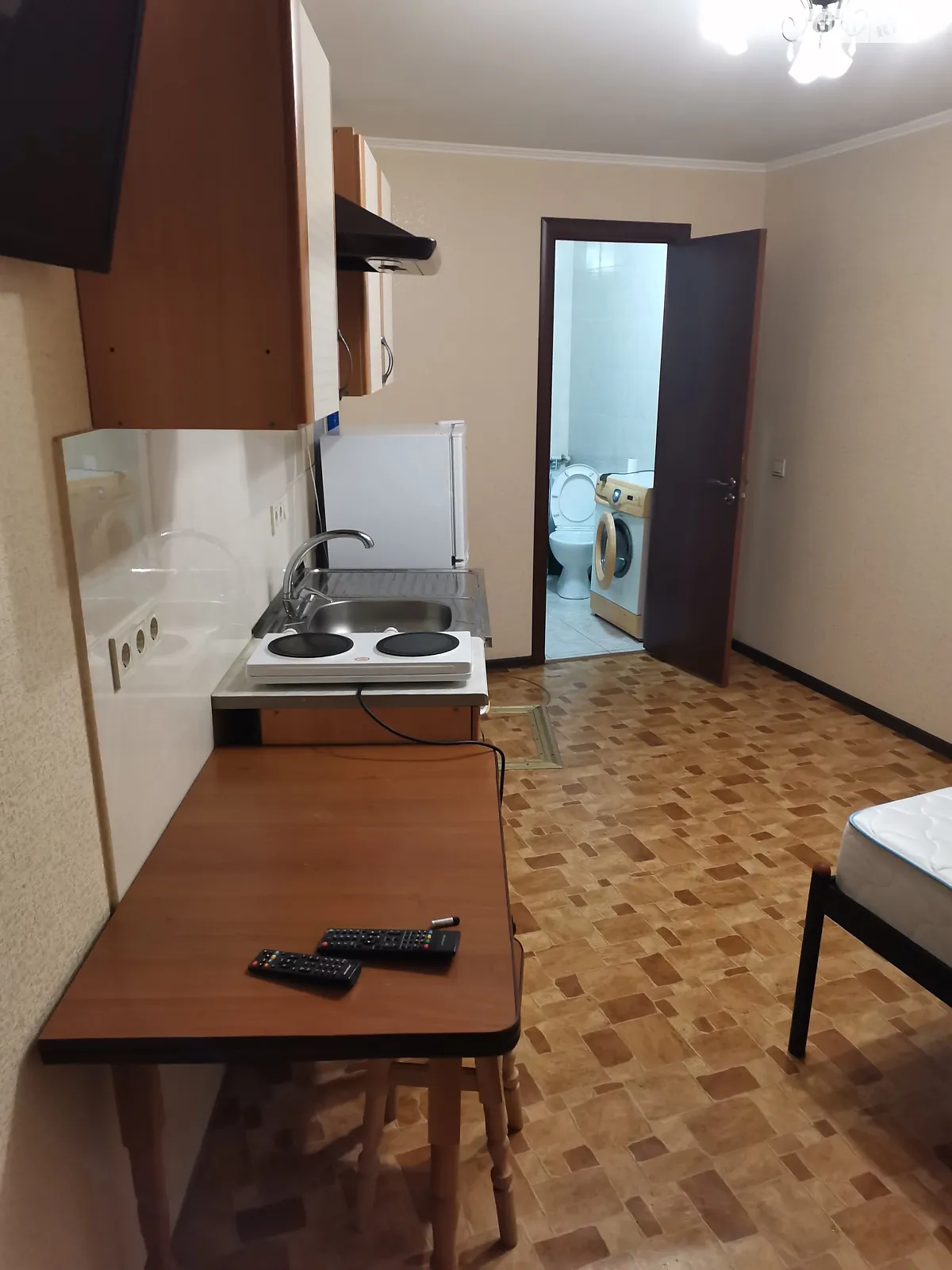 Сдается в аренду 1-комнатная квартира 21 кв. м в Киеве, ул. Песчаная, 38 - фото 1