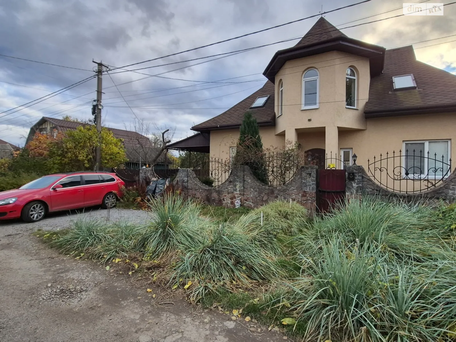 Сдается в аренду дом на 2 этажа 196 кв. м с баней/сауной, цена: 1200 $ - фото 1