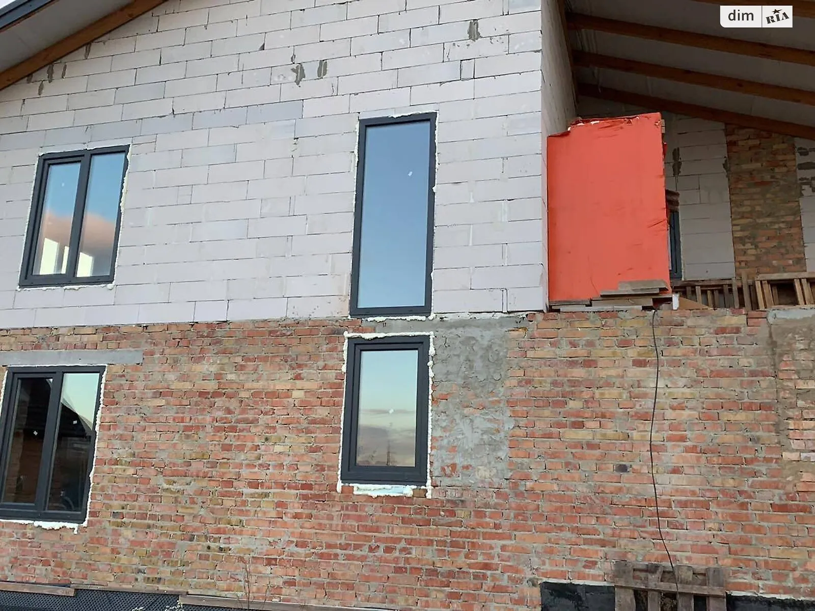 Продается дом на 2 этажа 180.2 кв. м с террасой, цена: 100000 $ - фото 1