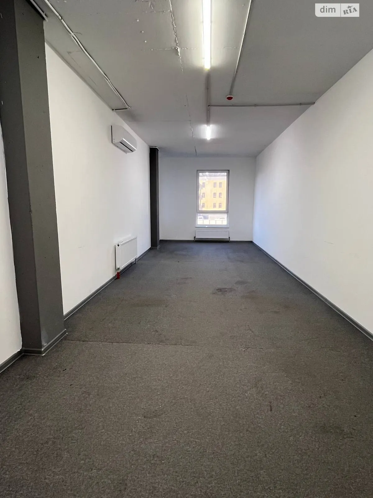 Сдается в аренду офис 36 кв. м в бизнес-центре, цена: 12000 грн - фото 1