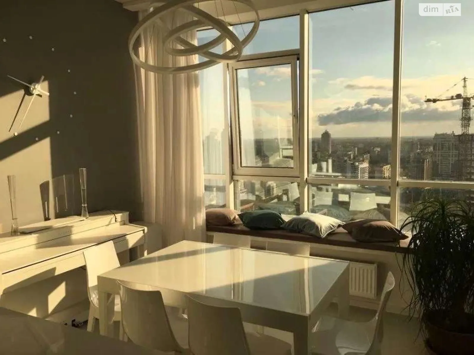 Сдается в аренду 1-комнатная квартира 55 кв. м в Одессе, бул. Французский, 60Б - фото 1