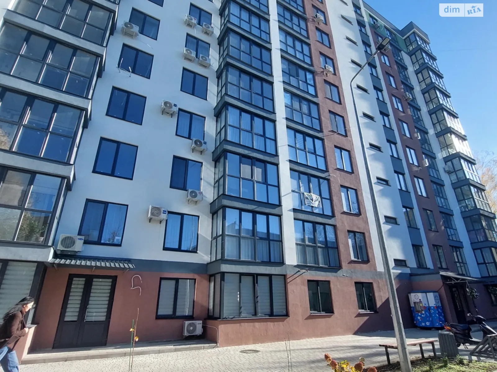 Продается 1-комнатная квартира 49 кв. м в Виннице, ул. Константина Василенко - фото 1