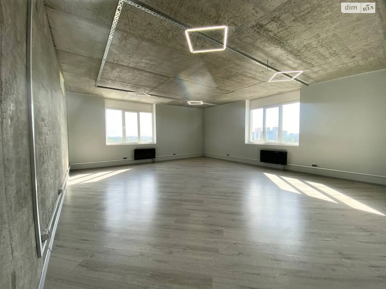 Сдается в аренду офис 1466 кв. м в бизнес-центре, цена: 14660 $ - фото 1