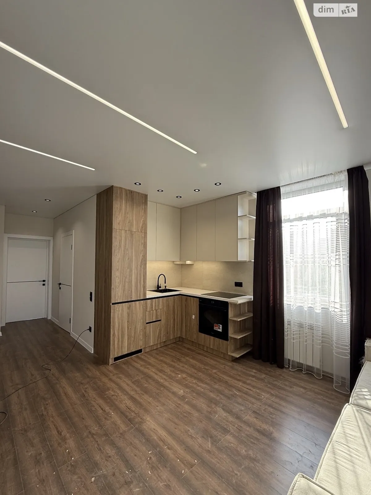 Продается 1-комнатная квартира 47 кв. м в Ужгороде, цена: 87000 $ - фото 1