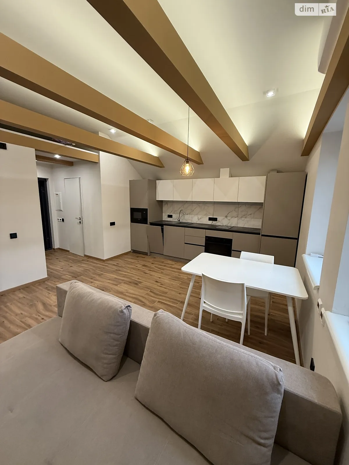 Продається 1-кімнатна квартира 36 кв. м у Ірпені, вул. Миколи Сингаївського(Ново-Оскольська), 55А - фото 1