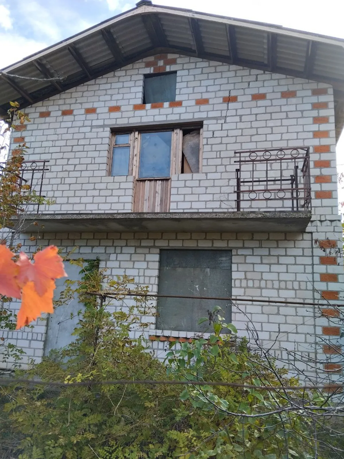 Продається будинок 2 поверховий 400 кв. м з ділянкою, цена: 300000 грн - фото 1