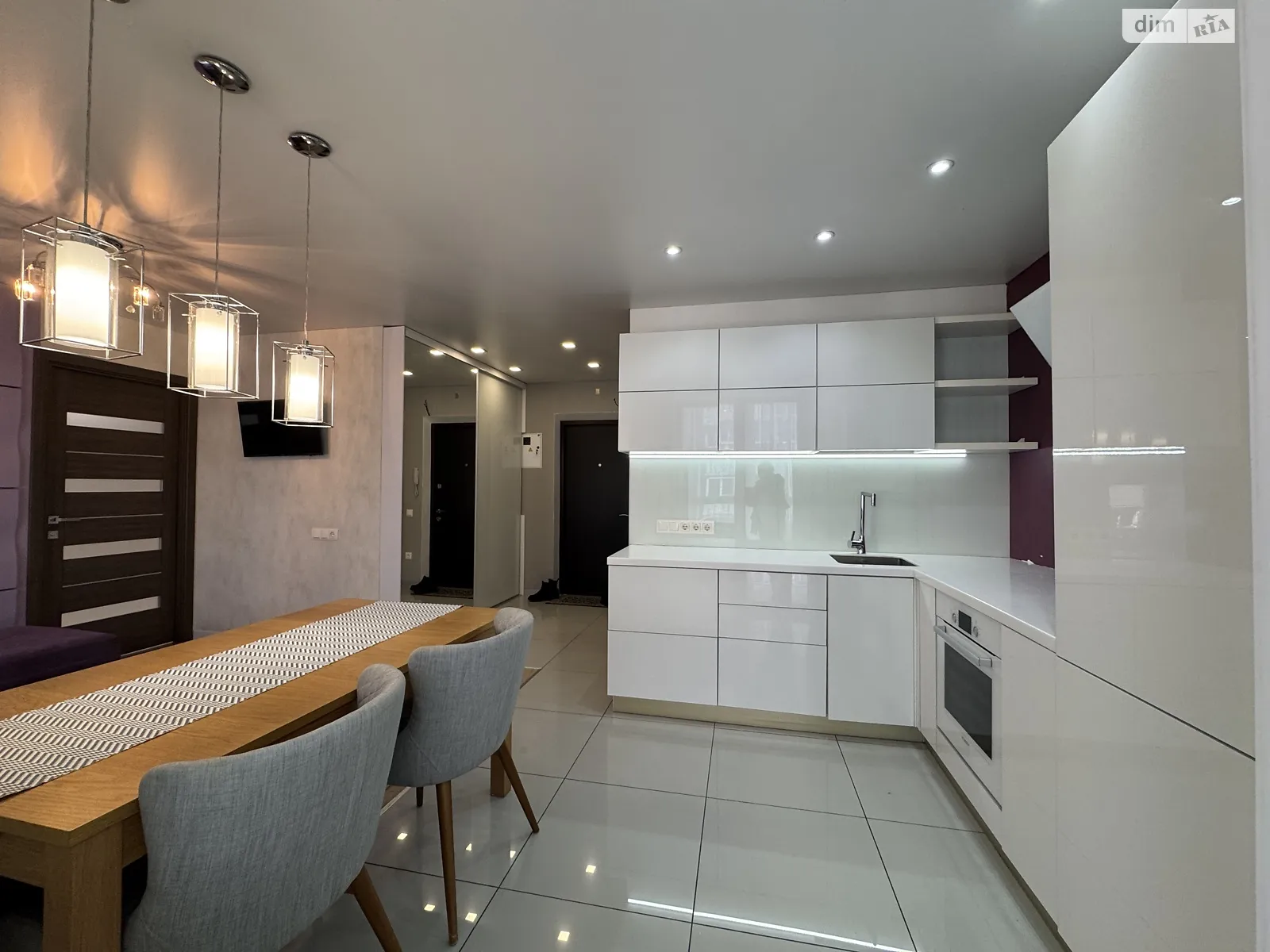 Продается 1-комнатная квартира 47 кв. м в Хмельницком, ул. Кармелюка - фото 1