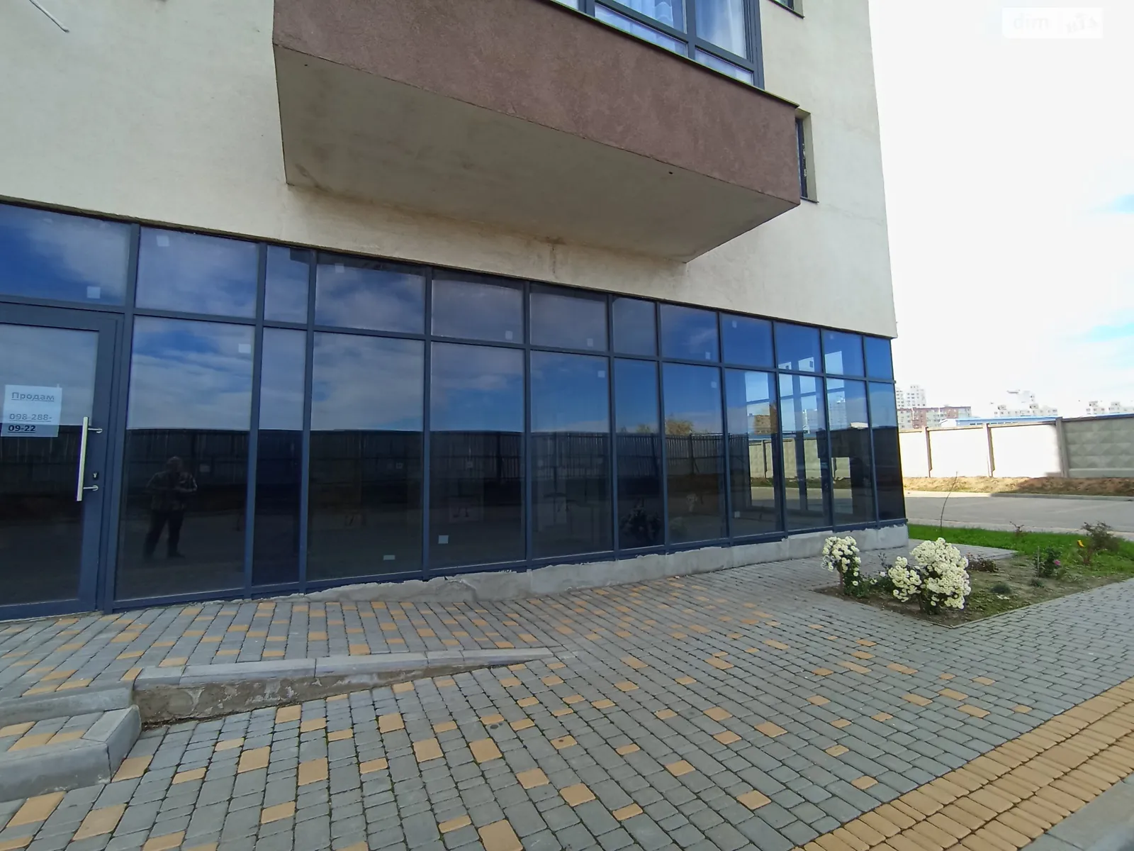 Продається приміщення вільного призначення 105 кв. м в 6-поверховій будівлі, цена: 55000 $ - фото 1