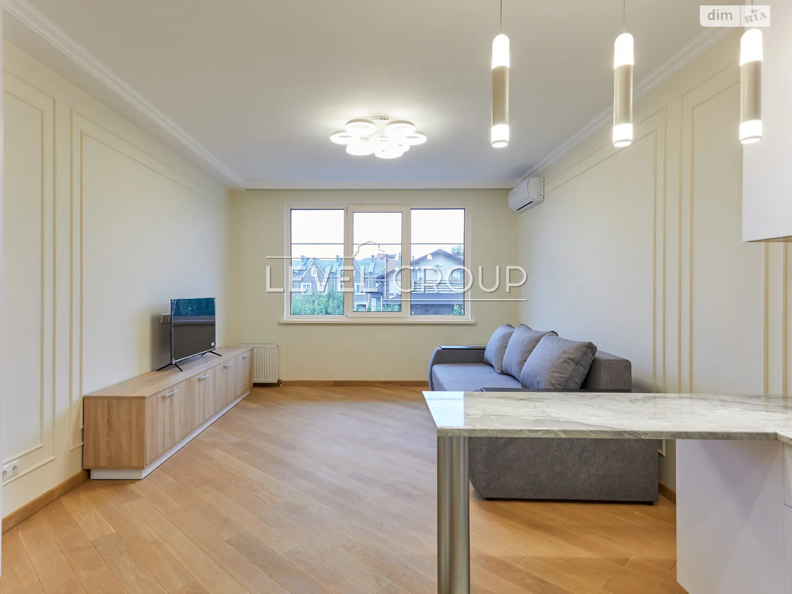 Продается 1-комнатная квартира 38 кв. м в Киеве, ул. Дмитрия Луценко(Крейсера "Аврора"), 6 - фото 1