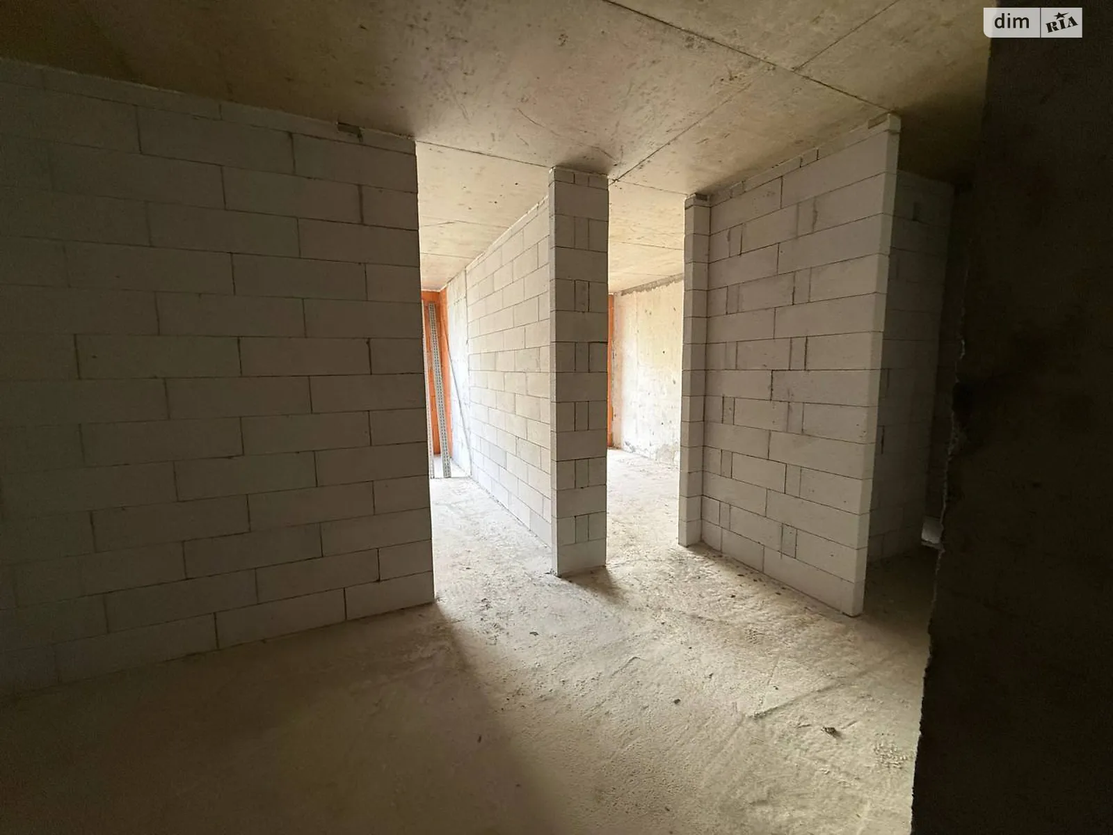 Продается 2-комнатная квартира 64 кв. м в Ивано-Франковске, ул. Национальной Гвардии(Советской Армии), 3 - фото 1