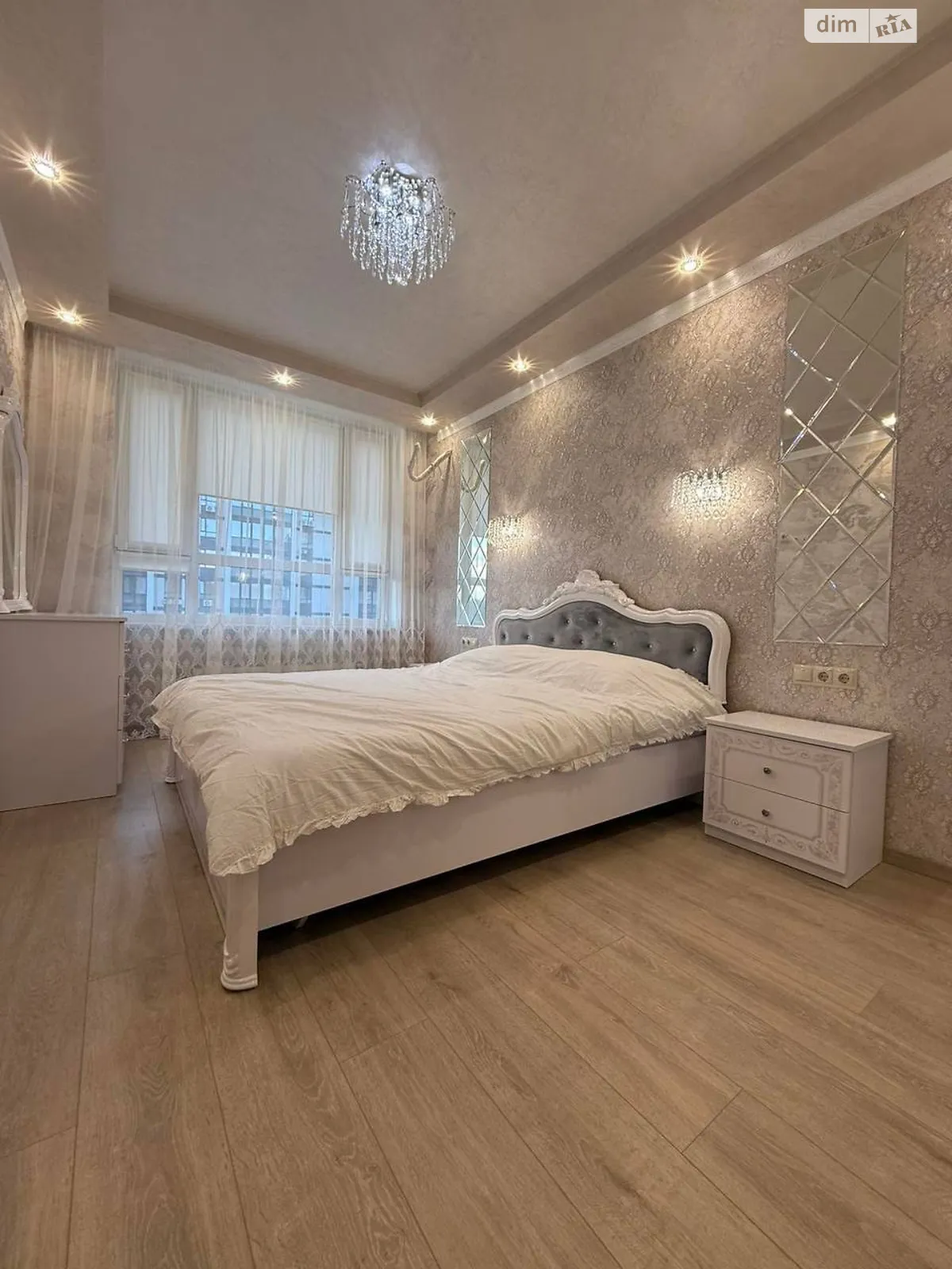 Сдается в аренду 2-комнатная квартира 60.3 кв. м в Ирпене, ул. Университетская(Карла Маркса), 3/2 - фото 1