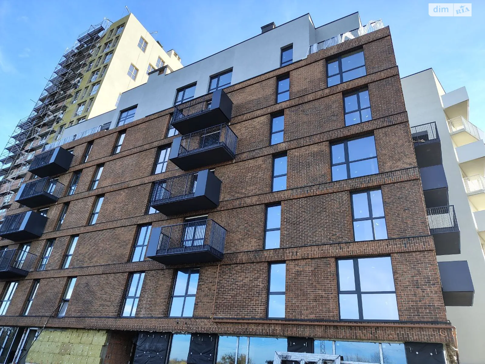 Продається 2-кімнатна квартира 77.89 кв. м у Львові, вул. Студинського, 23 - фото 1