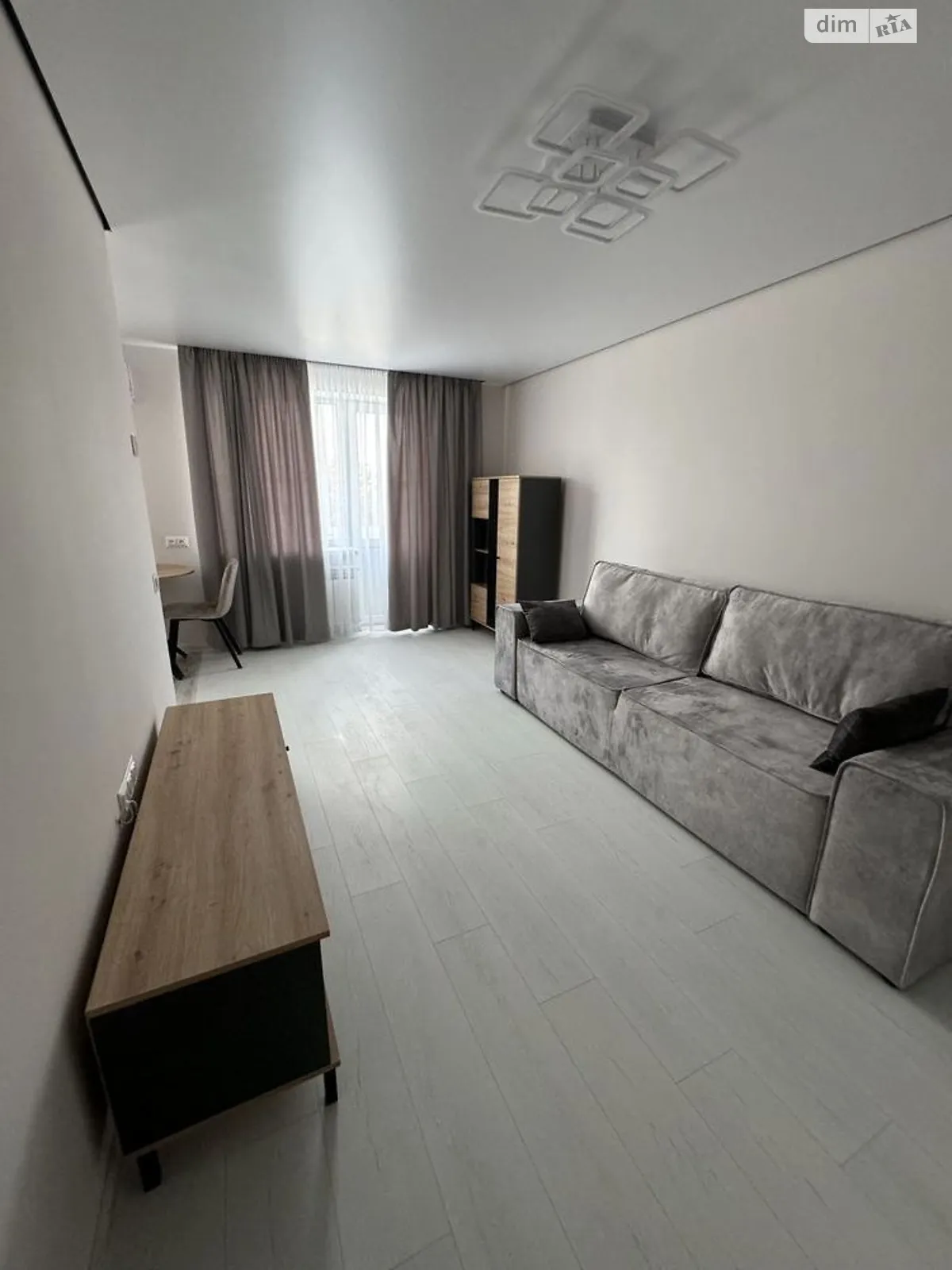 Сдается в аренду 1-комнатная квартира 34 кв. м в Днепре, просп. Хмельницкого Богдана, 8 - фото 1