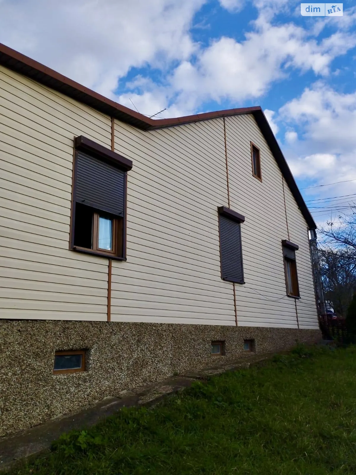 Сдается в аренду одноэтажный дом 90 кв. м с участком, цена: 300 $ - фото 1