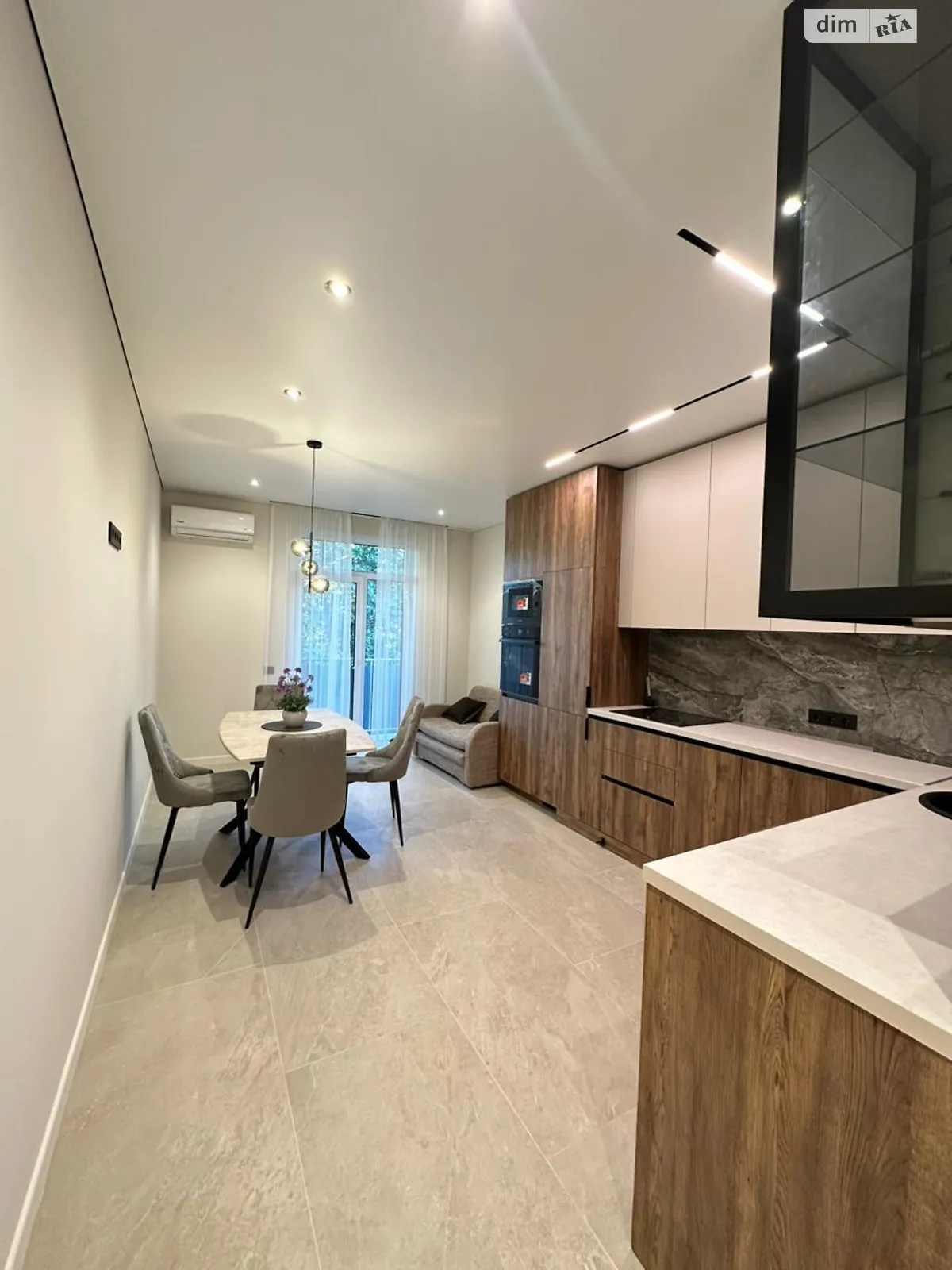 Продается 2-комнатная квартира 65 кв. м в Ужгороде, цена: 125000 $ - фото 1