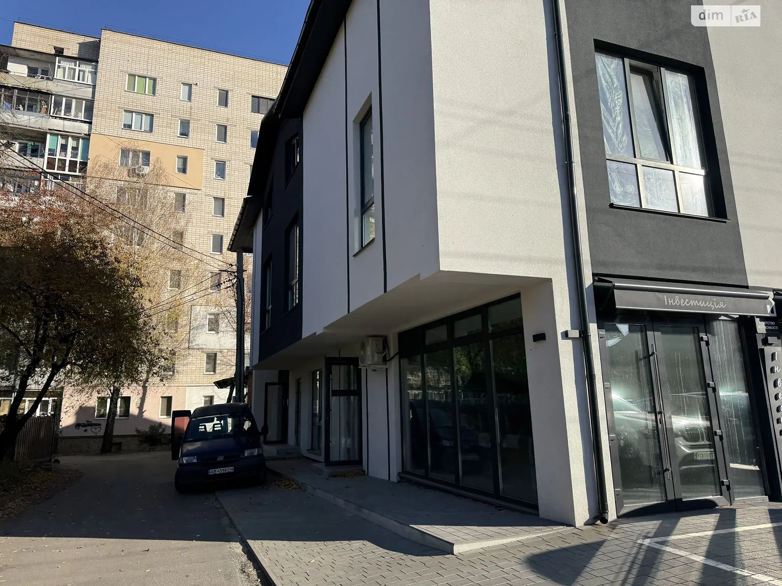 Продается помещения свободного назначения 25 кв. м в 3-этажном здании, цена: 48000 $ - фото 1