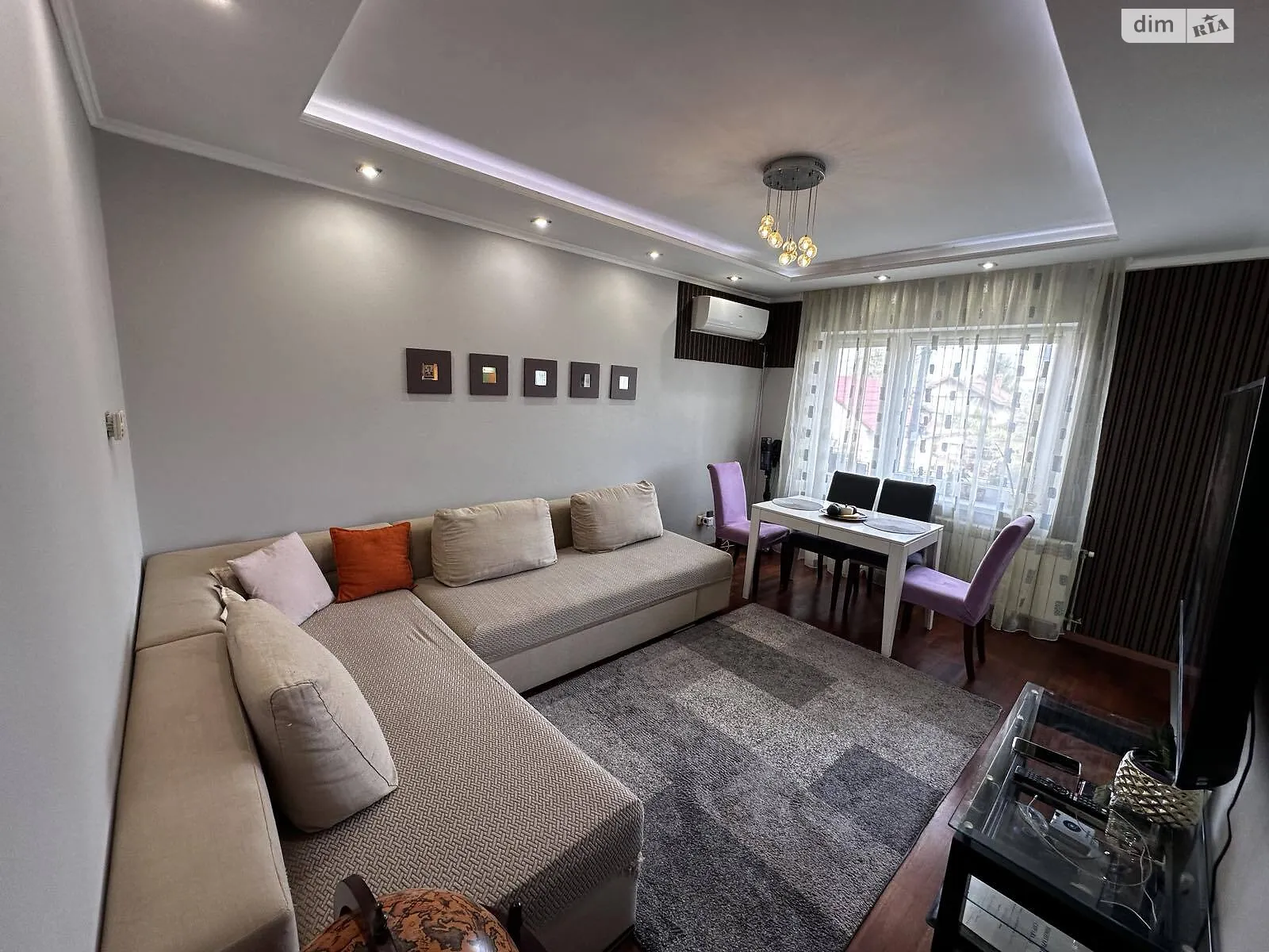 Продается 3-комнатная квартира 58 кв. м в Ужгороде, вул. Национальной Гвардии(Гвардейская) - фото 1