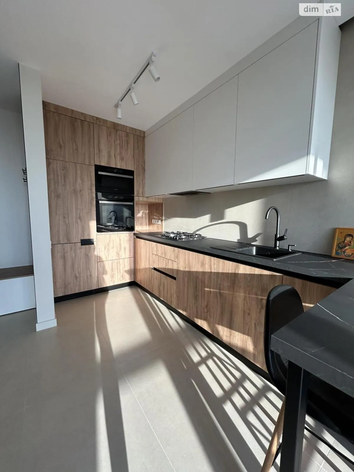 Здається в оренду 1-кімнатна квартира 45 кв. м у Львові, вул. Пасічна, 84 - фото 1