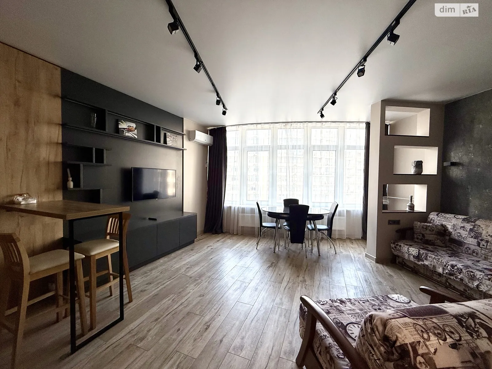 Сдается в аренду 1-комнатная квартира 40 кв. м в Одессе, ул. Валерия Самофалова, 16А/6 - фото 1