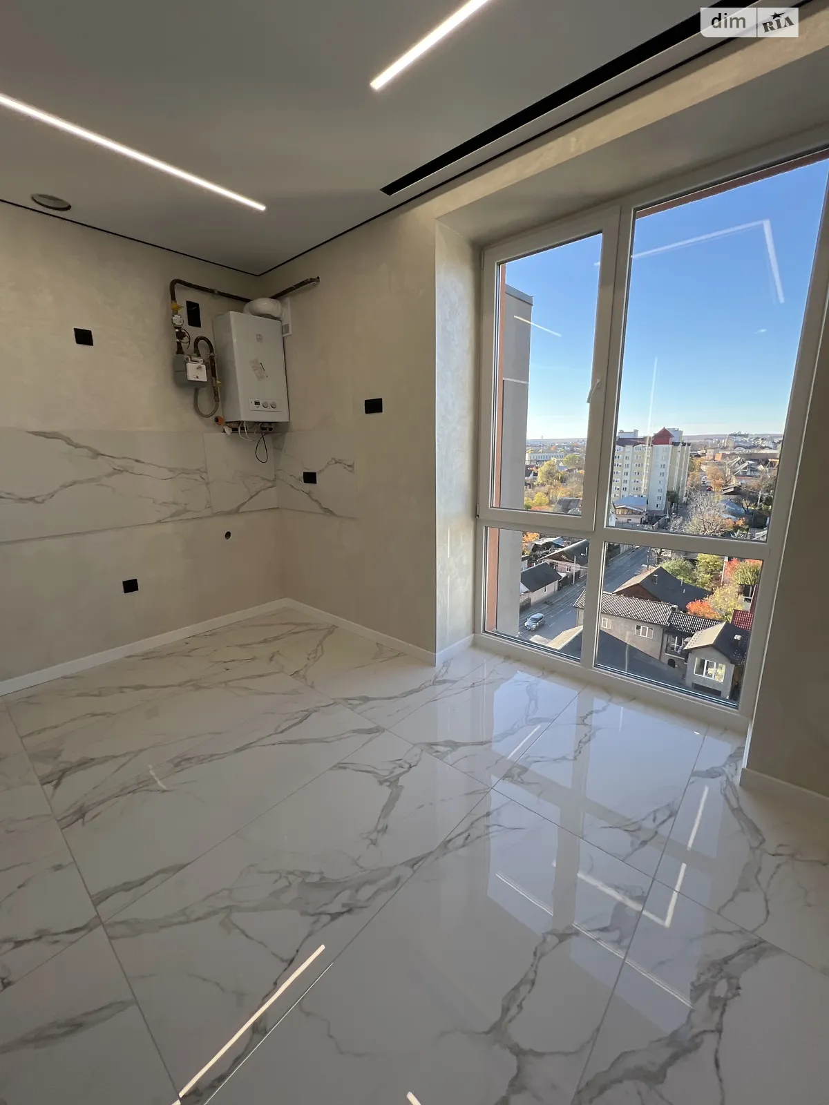 Продается 2-комнатная квартира 54 кв. м в Ивано-Франковске, ул. Кисилевской Ольги - фото 1