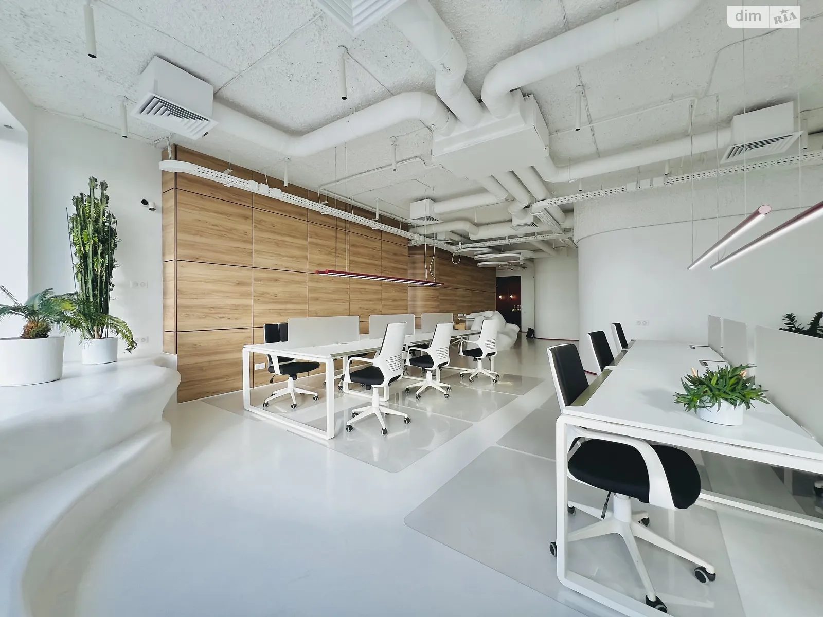 Здається в оренду офіс 248 кв. м в бізнес-центрі, цена: 6999 $ - фото 1
