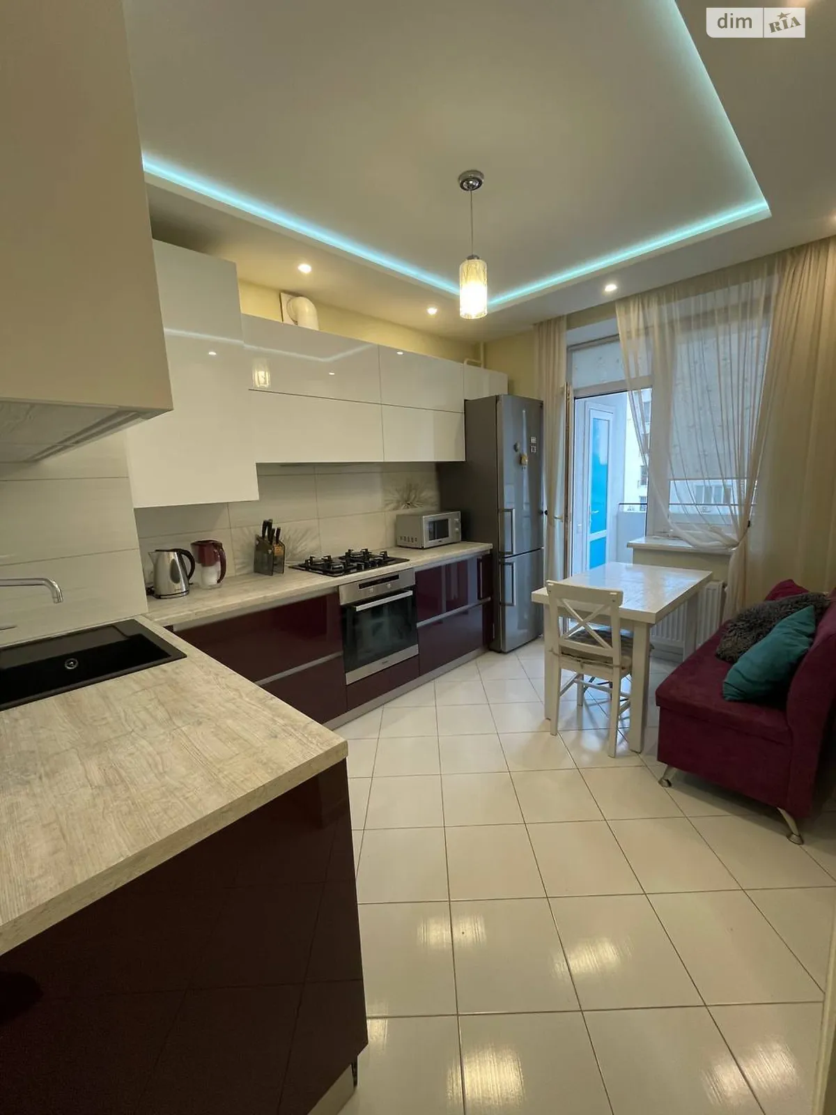 Сдается в аренду 1-комнатная квартира 50 кв. м в Львове, ул. Княгини Ольги, 122А/7 - фото 1