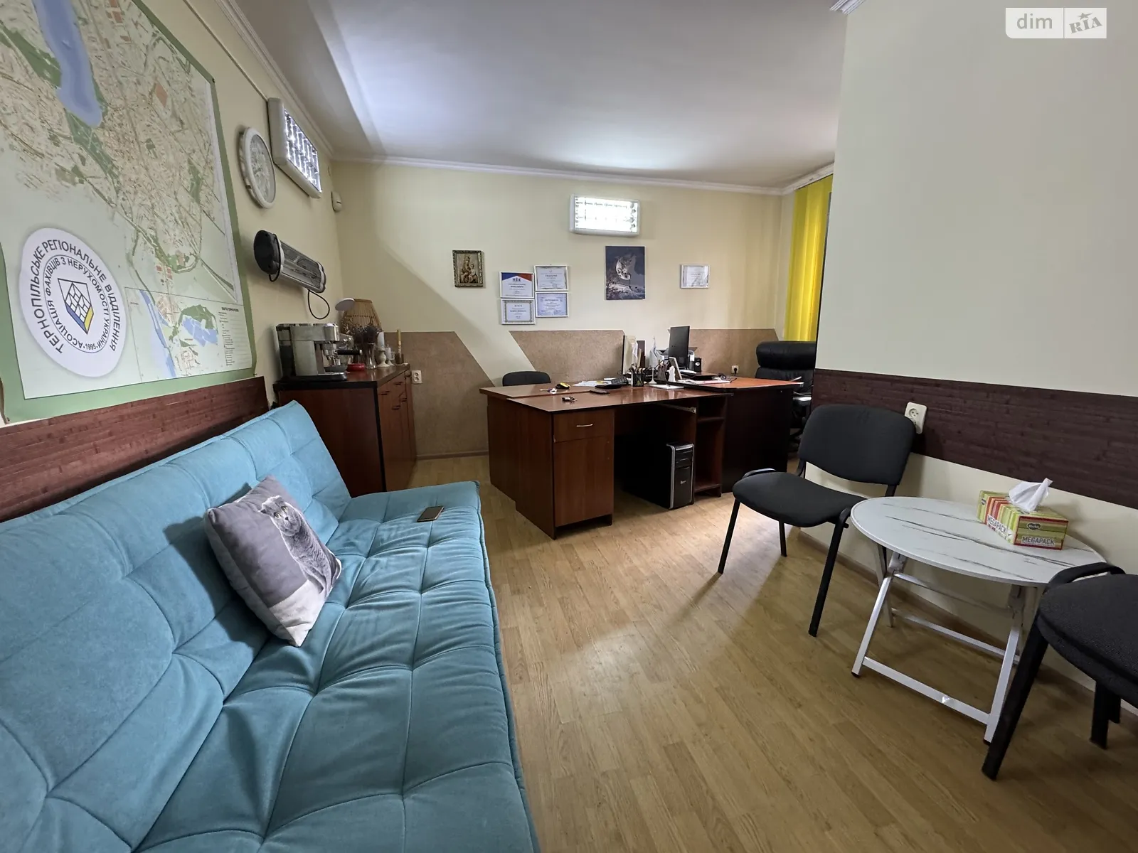 Сдается в аренду офис 18 кв. м в бизнес-центре, цена: 4000 грн - фото 1